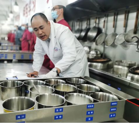 陽光綠洲生態(tài)酒店成功驗(yàn)收5D食品安全現(xiàn)場(chǎng)管理體系